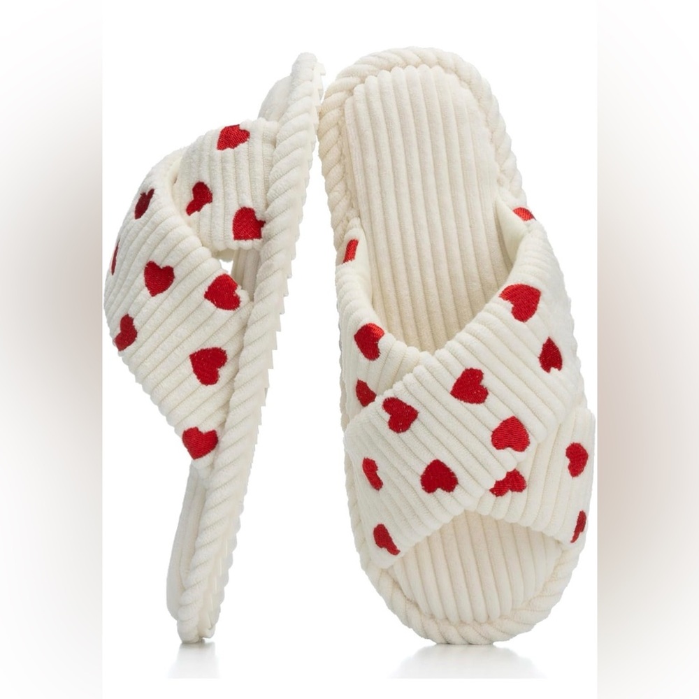 Women’s memory foam Slippers with Red Heart design